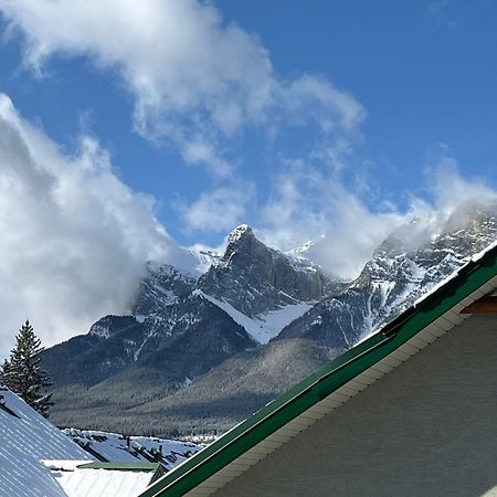Banff Wood Lodge Canmore Exterior photo